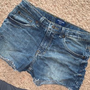 Super cute distressed jean shorts!